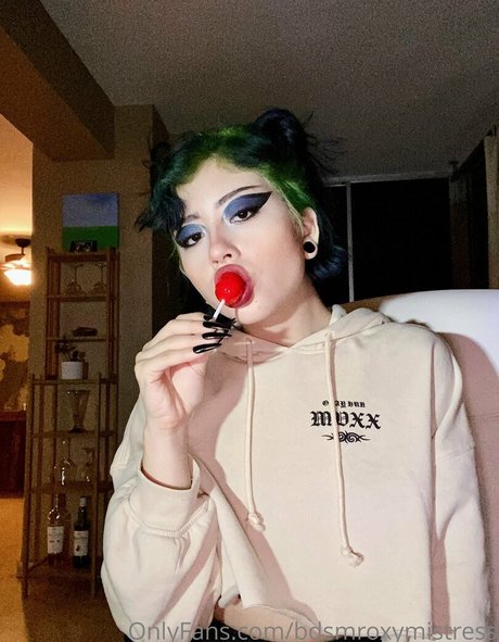 アラブのPAWG オンリーファンズ ポルノグラフィック 画像