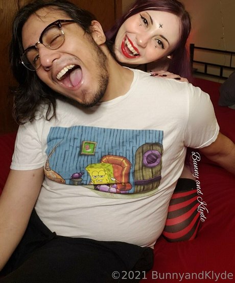 アマチュアディープスロートオンリーファンズ 無料セクシー 画像