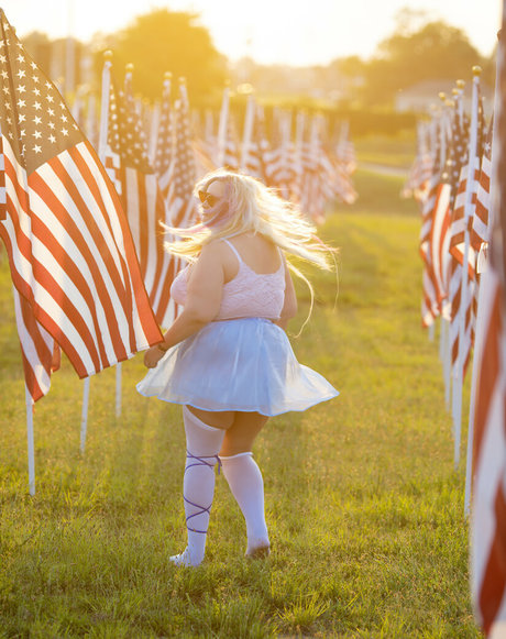 太ったおばあちゃんオンリーファンズ ポルノグラフィック 写真