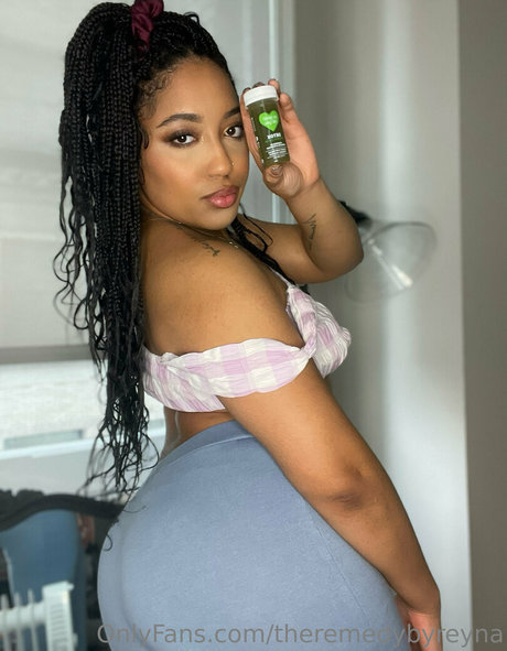 theremedybyreyna アートモデル 写真