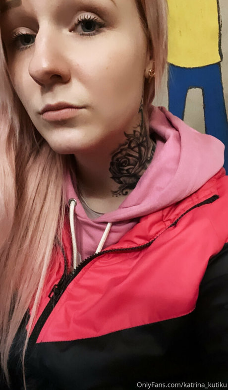 katrina kutiku セクシーなポルノスター 写真