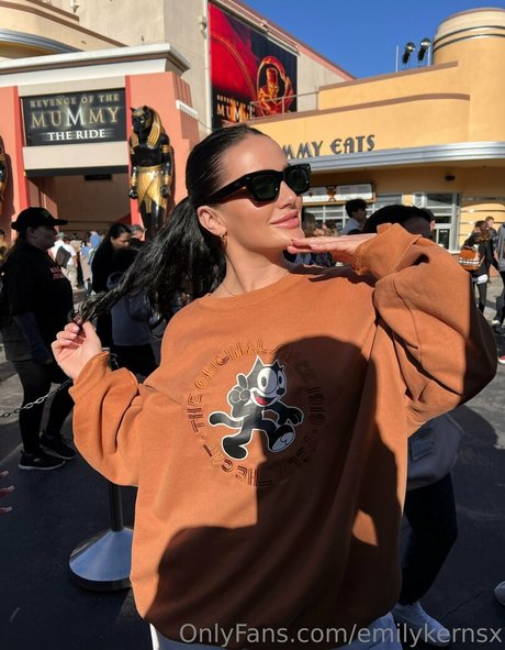 黒人ティーンオンリーファンズ アートxxx 画像