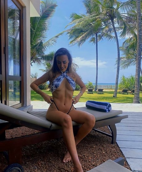 Courtney Mckay ポルノスター パーフェクト 写真