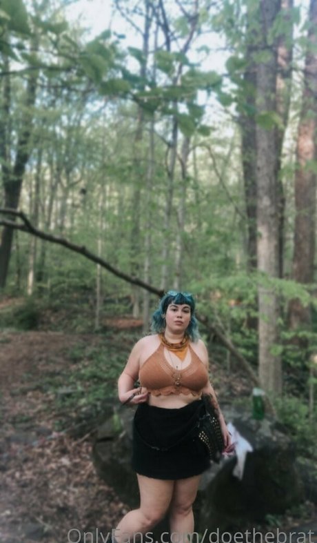 doethebrat エロティックなスター 画像