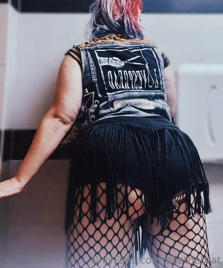 doethebrat 写真集