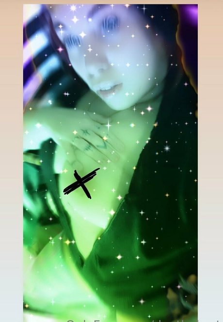 doethebrat ヌードスター 写真