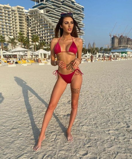 巨大ディルドオンリーファンズ xxx 写真