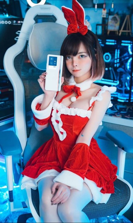 トランスティーンオンリーファンズ ヌード 写真