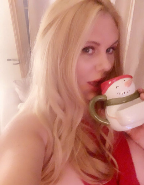 Karen Fisher XXXモデル 写真