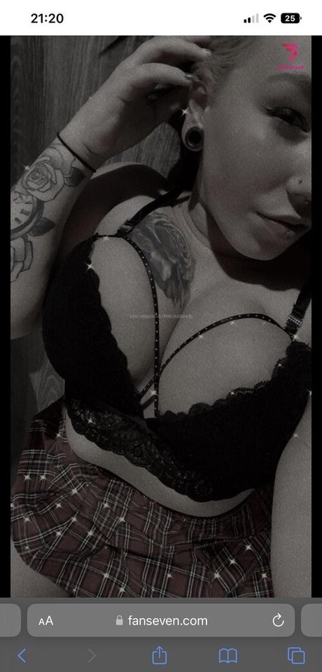 中出しプリンセスオンリーファンズ 美しいヌード 写真