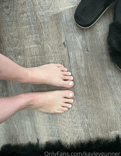 kayleygunner 裸のスター 写真