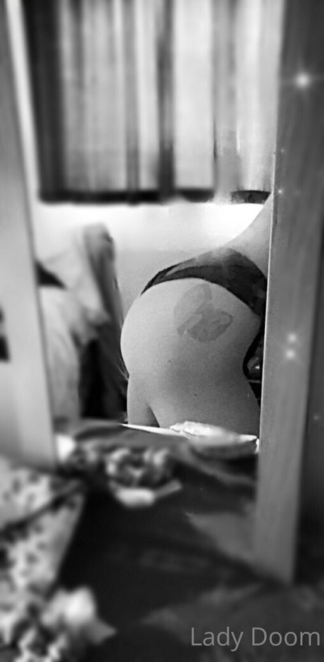 baddiefever ヌードモデル 写真