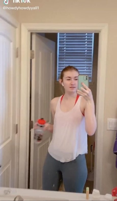 Howdyhowdyyall1 美しいポルノスター 画像