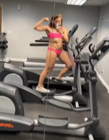 Ali Spagnola 美しいモデル 写真