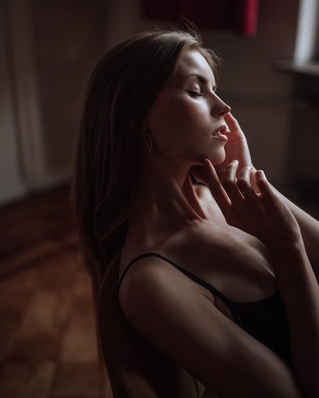 Anastasia Ditmar 独占モデル ギャラリー