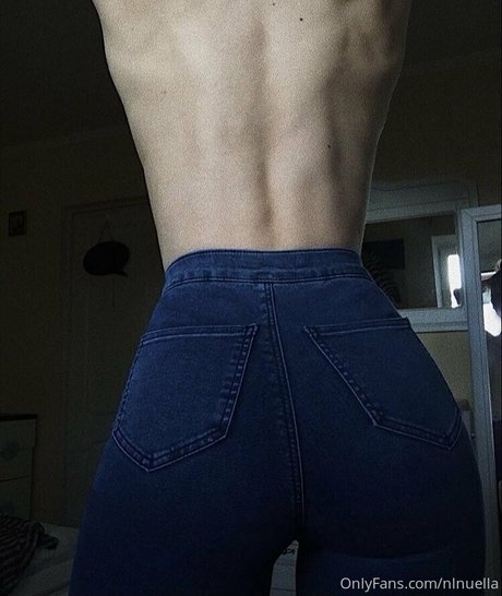 濃厚なヌードオンリーファンズ セクシー裸 ギャラリー