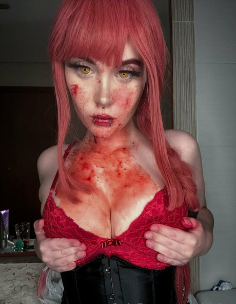 glrluiza モデル 画像