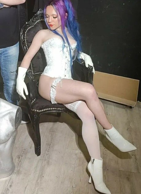 Mistress Dahlia Zozo セックス女優 ギャラリー