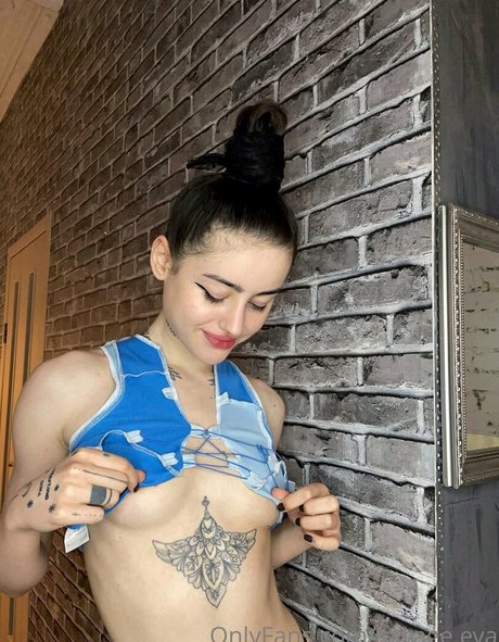 ヌード妻オンリーファンズ ホットセックス 写真