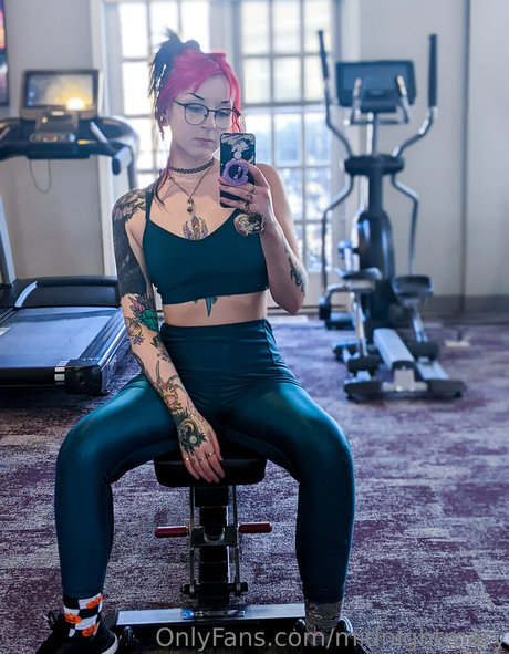 黒人3P オンリーファンズ ヌード 画像