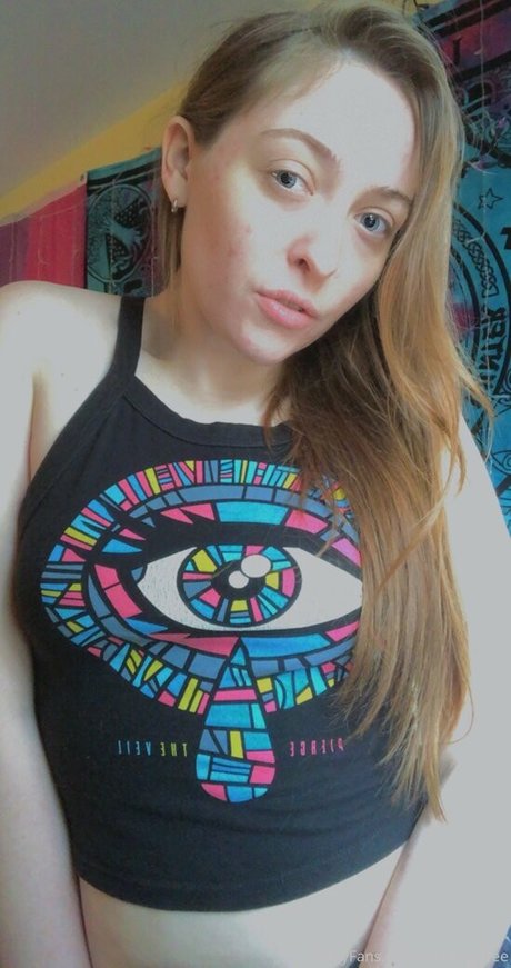 アマチュア妻オンリーファンズ セクシーヌード 画像