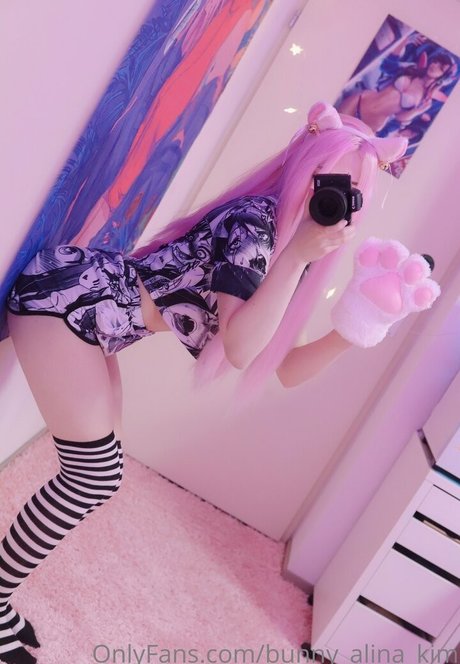 Bunny Alina Kim ホットなポルノスター 画像