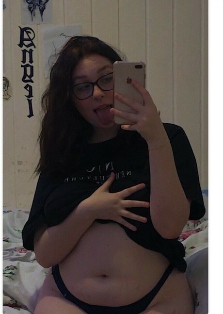 ママのお尻オンリーファンズ ポルノ 画像