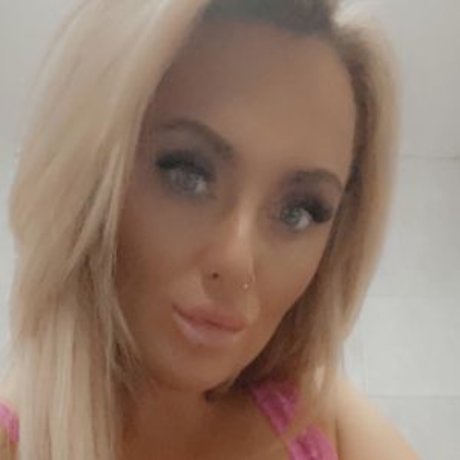 Caitlin Appleyard ポルノスター 素敵 ギャラリー