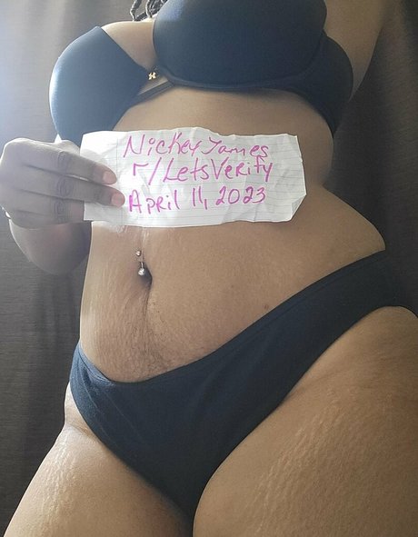 Nickey James ポルノスター アート 写真