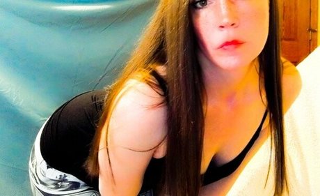 Molly Nova 高品質モデル 写真