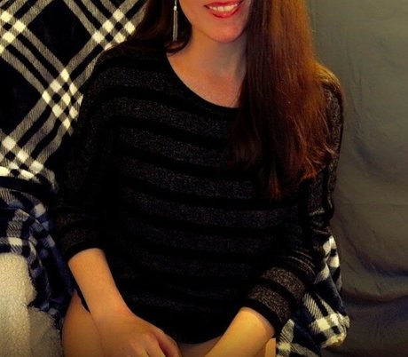 Molly Nova トップモデル 画像