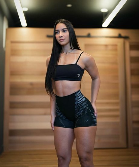 Analis Cruz 可愛い女優 写真