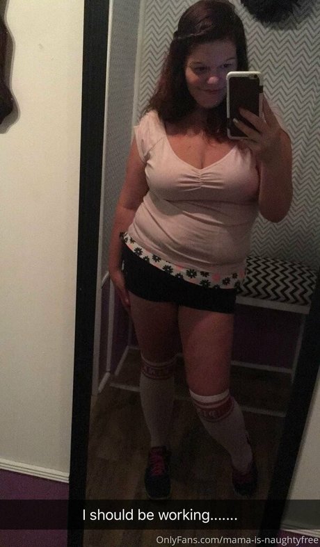 mama is naughtyfree ヌード女優 ギャラリー