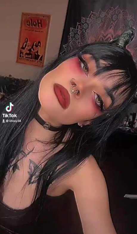 Portsmouth アダルトモデル 画像