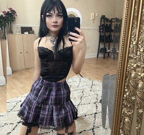 Portsmouth アダルトスター 写真