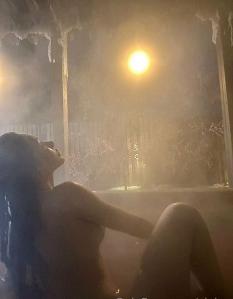 Xialan__ ヌード女優 写真