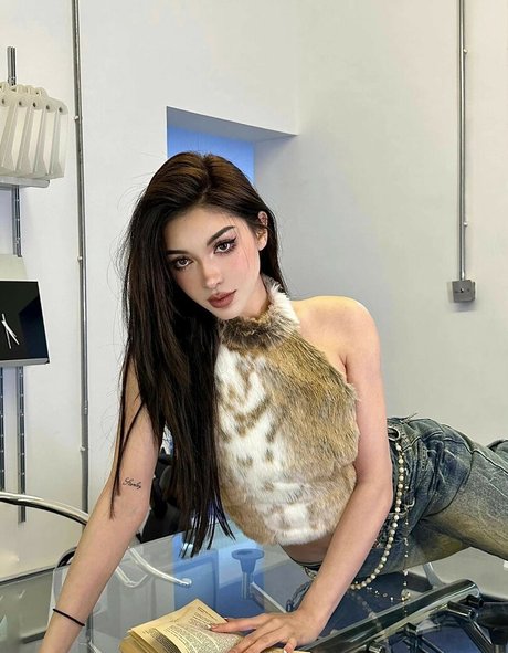 かわいいアナルオンリーファンズ ポルノ 画像