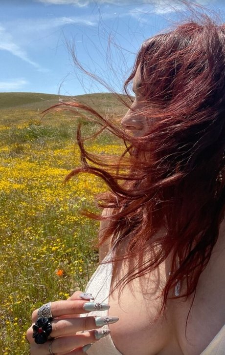 裸の女の子オンリーファンズ 美しいヌード 写真