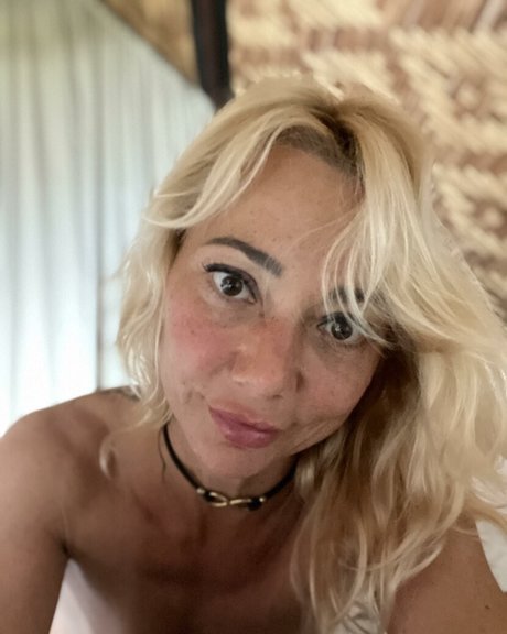 Mommy Di 美しいモデル 写真