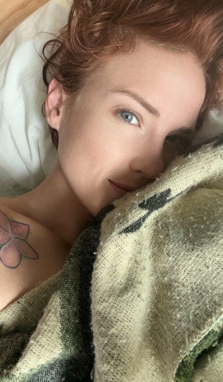 Skyra Fox ホットなスター 画像