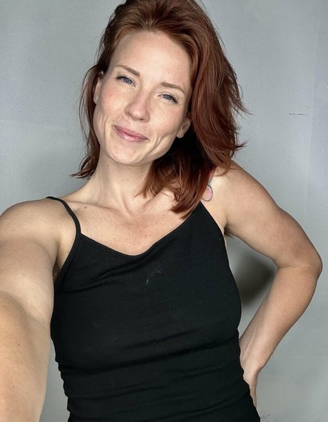 Skyra Fox ポルノスター 可愛い 写真