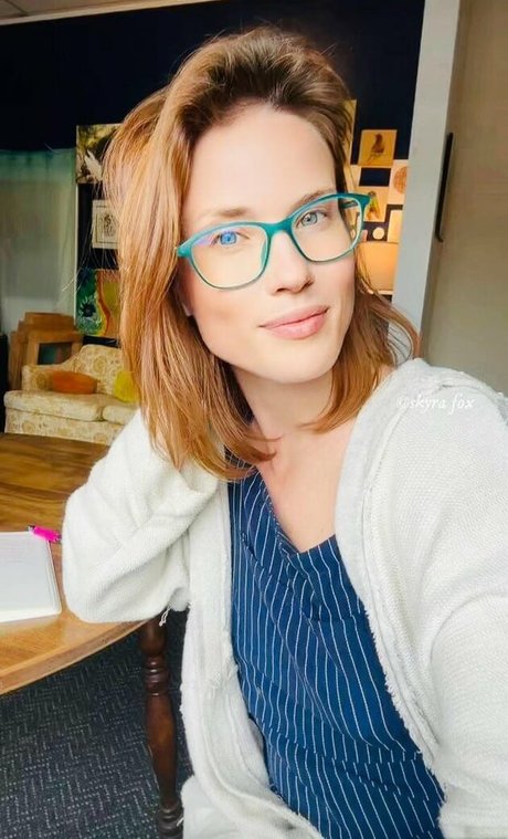 獣医オンリーファンズ エロチック 写真