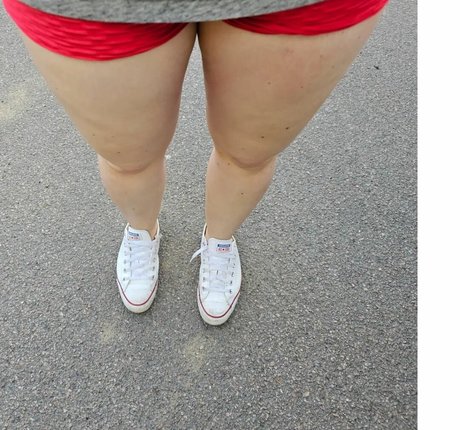 曲線美のブロンドオンリーファンズ アートxxx 写真