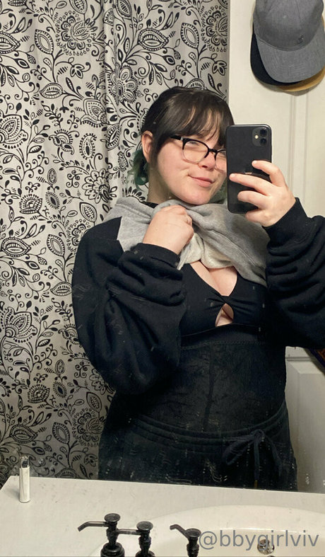 スペードのクイーン オンリーファンズ アート裸 写真