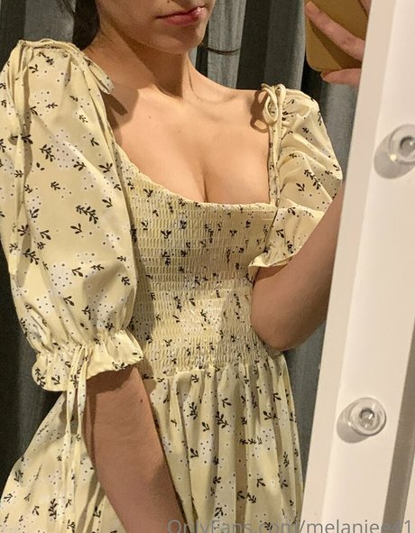 melaniee41 ホットなスター 写真