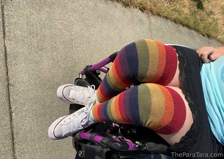 theparatara スター ヌード 写真