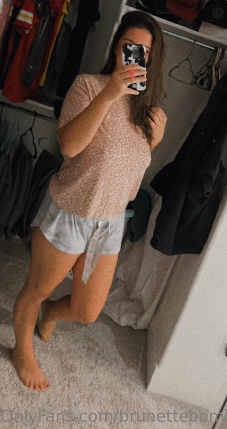 brunettebombshell13 ヌードのポルノスター 画像