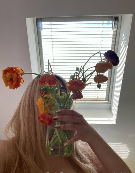 毛深いアジア人オンリーファンズ セクシー 画像