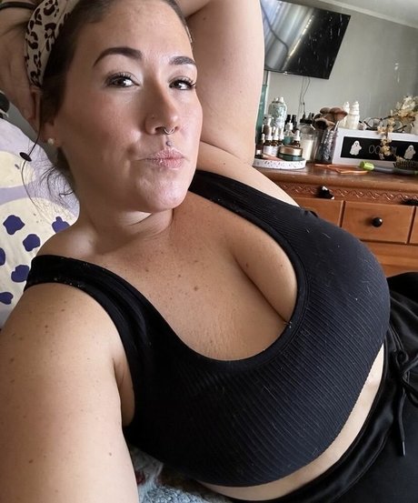 パンツを食い込ませるオンリーファンズ アートポルノ 写真