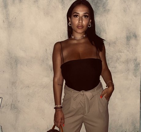 Rita Senatore ヌードモデル 画像